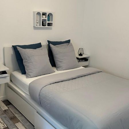 Chic Et Cosy Appartement Epure - T3 Courcouronnes Bagian luar foto